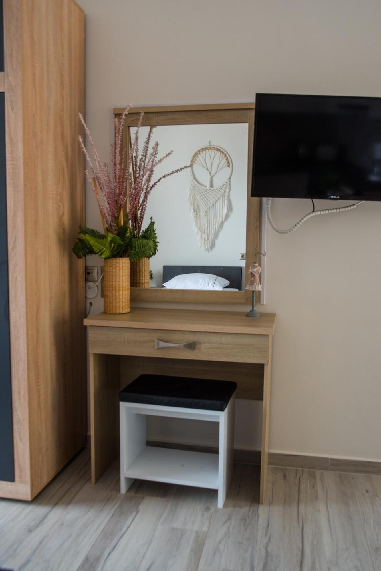 Nirvana Homes Vlaháta Kültér fotó